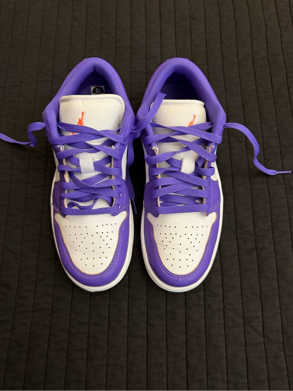 Jordan 1 Low Psychic Purple/Hyper Jade M7.5/W9 - Picture 3 of 7